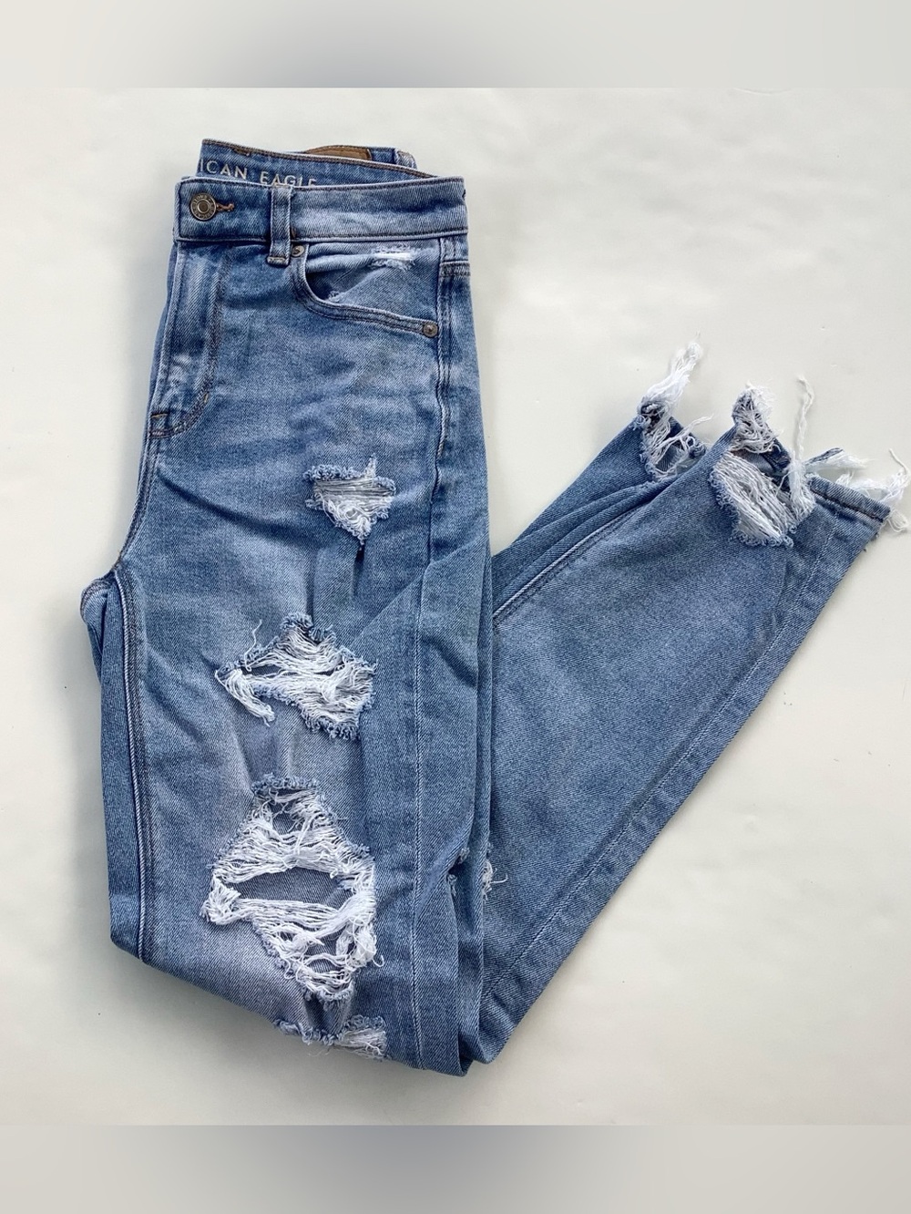 American Eagle Outfitters Light Wash Ripped Mom Jeans
